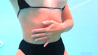 Public Pool Orgasm Teen Babe's Solo Webcam Show