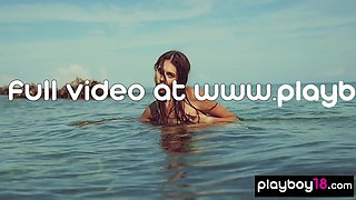 Naked young cutie reveals her sun kissed cunt