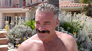 Gal Ritchie Bare Milf Neighbor Nudist