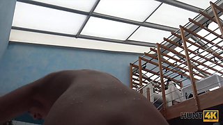 Young Cuckold Let Stranger Nail Slutty Girlfriend By Pool