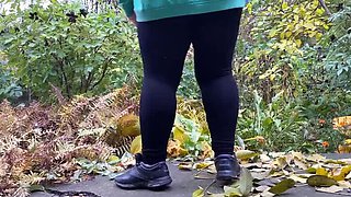 Mature Ukrainian MILF Pissing Doggystyle Outdoor - Hot Amateur Public Pee