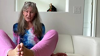 amateur blonde solo webcam