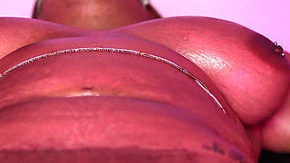 Big Clit BBW Receives Sensual Massage