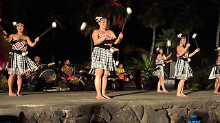 Blonde Amateur Takes Facial Outdoors In Public