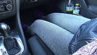 Turkish Muslim Woman Gives Perverted American Man a Handjob in His Car