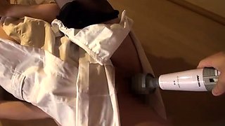 Beauty small tit amateur teen masturbating her shaved pussy