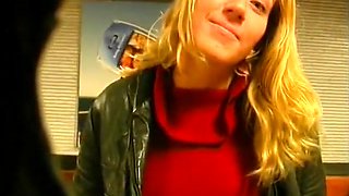 Blonde Teen 18+ With Big Ass Seducing Her Pussy With Bottle