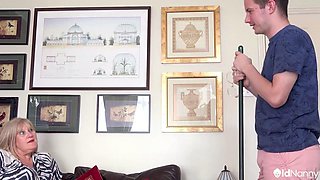 BBW Catherine Can Doing A Striptease For Sam Bourne