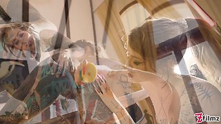 Anuskatzz squirts all over Eden Ivy