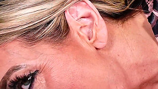 Step Mom Teaches Nerdy Step Daughter How to Orgasm