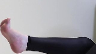 Sissy shows foot skils