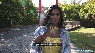 Marvelous Martin Gun at public movie