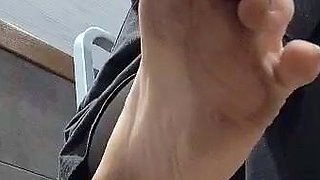 Close up amateur beauty uses her toy to masturbates