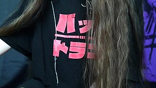 Young amateur teen in solo masturbation getting kinky