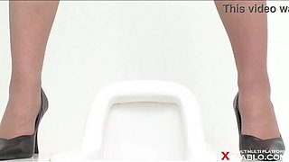 Office Lady Pee Desperation - Watch Her Embarrassing Toilet Pissing Scene