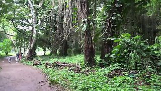 Niki Snow's Outdoor Adventure: Sightseeing, Fingering, & Flashing in POV!