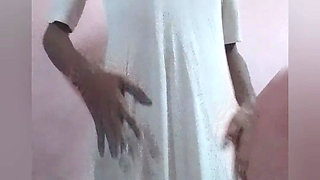 Beautiful Sri Lankan Sissy Dancing and Show Her Panty