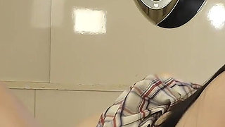 19-year-old Japanese Beauty. Big-breasted Amateur, Blowjob and Shaved Pussy Creampie Sex. Uniform Cosplay