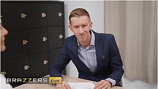 - Ali Rose Masturbates In Front Of Her Client Danny D After Seeing His Huge Bulge