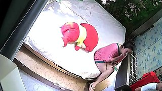 Horny fat arab housewife fingered on amateur hidden cam