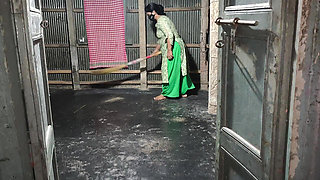 I Hugged My Aunty and Started Fucking Her in the Ass