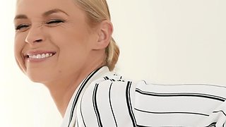 Sarah Vandella's Sizzling Passion in a Wild School Night