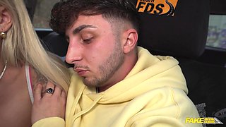 Blondie Bombshell’s Blonde Passion in Driving Heat