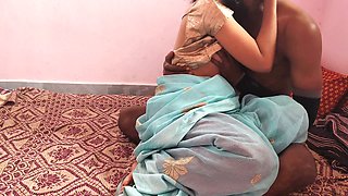 Stunning Indian village wife gets nailed by her hubby