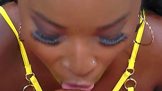 Daydreaming About Stepmom 4K