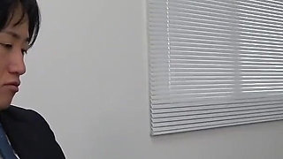 Yanagisawa Akiko - Curvy Office Lady Begs for a Creampie -3