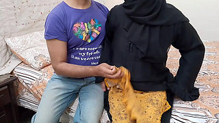 Hindu Boy Secretly Invites Muslim Hot Girlfriend to Meet Him at a Hotel Room