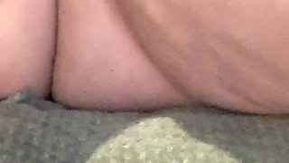 Rubbing the Clit Until I Cum