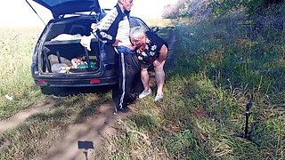 Stepmom Helps Me Pee Then Gives Public Blowjob - Zona901