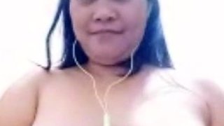 Very fat pinay shows boobs