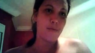 Brazilian Brunette Amateur Fingers on Webcam