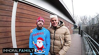 Immoral Family - ass eating action