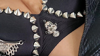 Dracula tries to bit Kiffa Witch but got his lesson