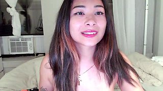 Cute amateur brunette naughty in solo jerking show on camera