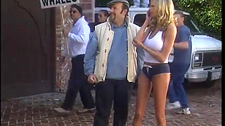 Hot teen with sweet pussy wants to gain experience with an older dude outdoors