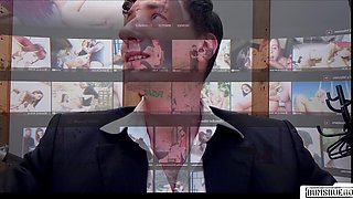 Roxxy X's Blonde Charm Offers Passionate Help in Office