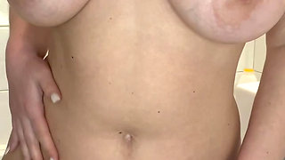 My pussy is so tight, wanna taste ?