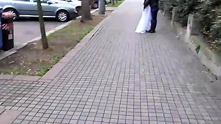 DEBT4k. Loan manager gives bride a chance of getting rid