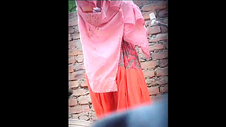 Hot Mms Hot Video Becomes Viral While Taking a Bath, Bhabhi's Hot Sexy Video Hot Sexy Boobs