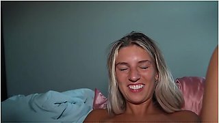 18 Year Old Worker Cheats On Her Bf With Her Manager For A Pay Raise!