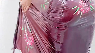 See big woman shower