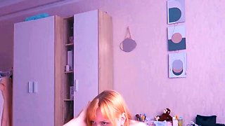 Redhead Teen's Cozy Homemade Sex Tape