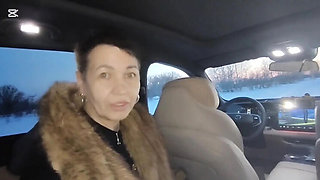 Winter Car Blowjob: Amateur Couple Sex in Snowy Drive