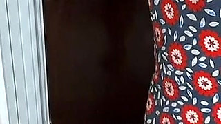 Vgq21 Aunty Sandra Dressing for a Meeting