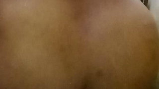 I secretly took a video of my girlfriend taking a bath in the bathroom. She's so beautiful.