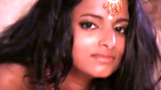 Kathak Mistress Sacred Moves